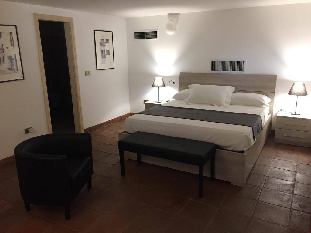 Villa Le Due Pigne (Adults Only) Taranto Exterior foto